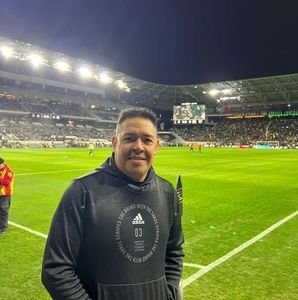 Meet your Posher, Eduardo